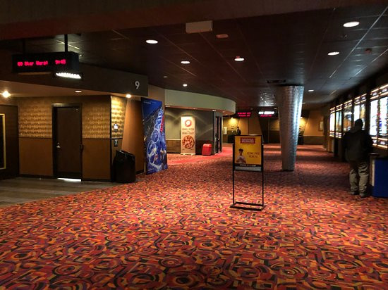Cinemark Tinseltown USA and IMAX景点图片