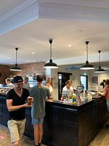 Palm and Pawn Motor Inn主图