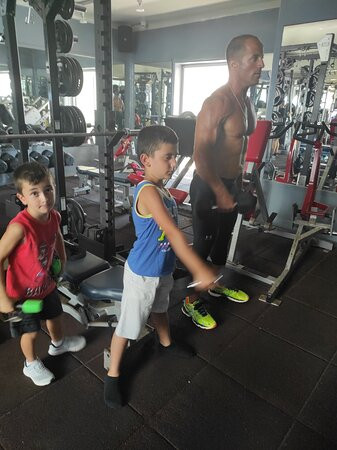 Naxos Island Gym景点图片