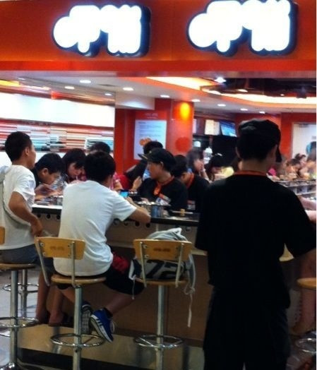 呷哺呷哺(中友百货店)主图