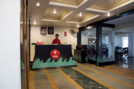 Hotel Ratnalok主图