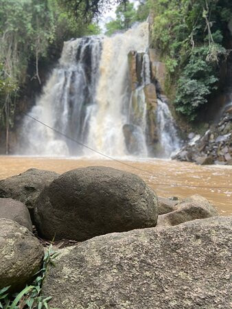 Cachoeira do Bernardo Alemão-Piedade必去景点