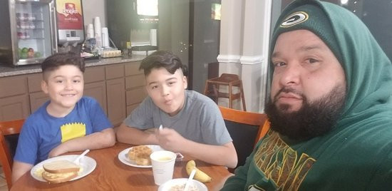 Super 8 by Wyndham Kerrville TX主图