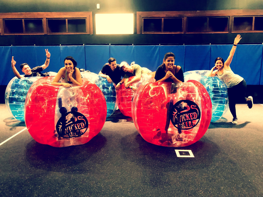 伦巴第旅游景点-WickedBall Chicago