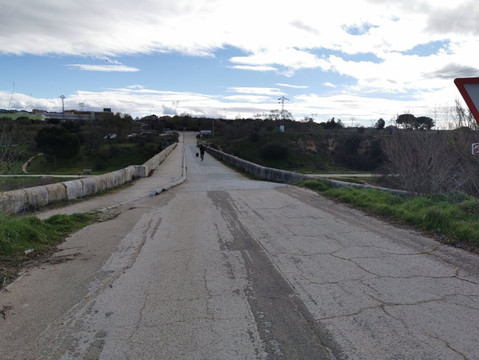 Puente De Retamar-Galapagar必去景点