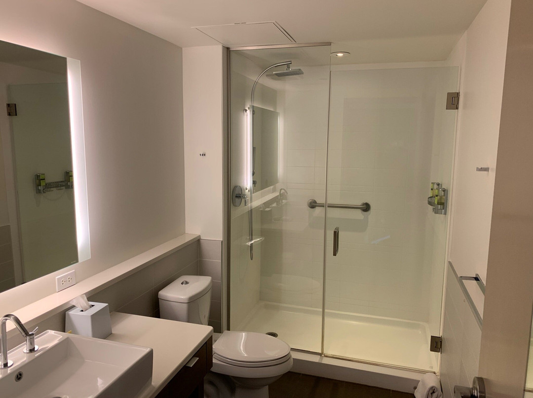 奥马哈城隧道源宿酒店主图