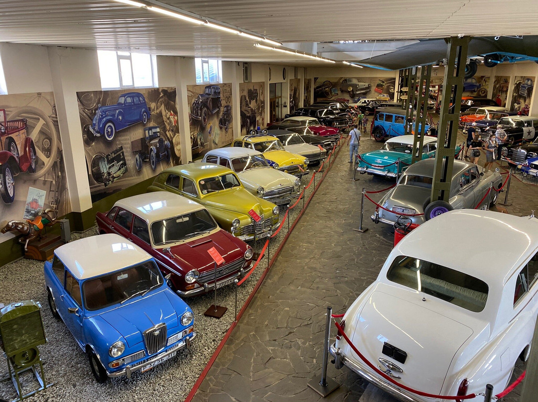 Faeton Retro Cars Museum景点图片
