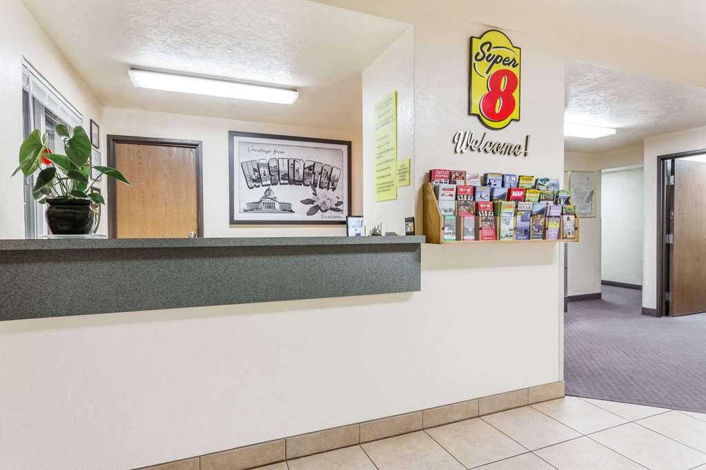 Super 8 by Wyndham Shelton主图