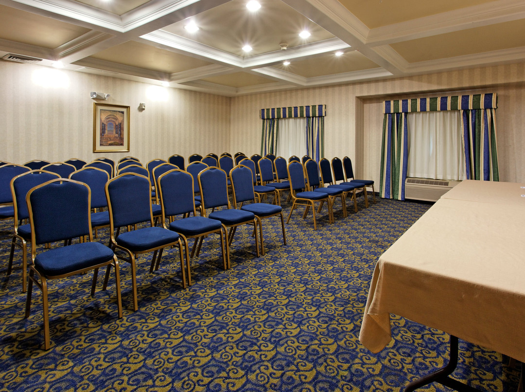 Holiday Inn Express & Suites San Pablo - Richmond Area by IHG主图