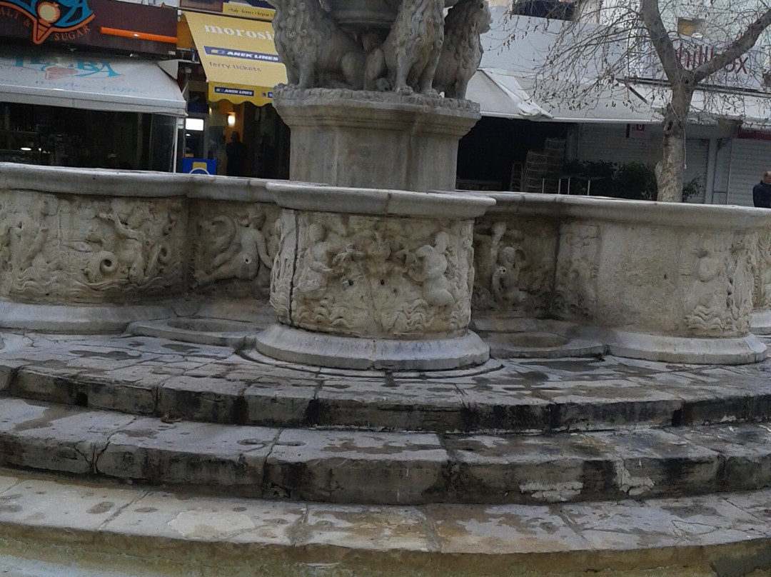 Morosini Fountain (Lion's Fountain)-伊拉克利翁必去景点