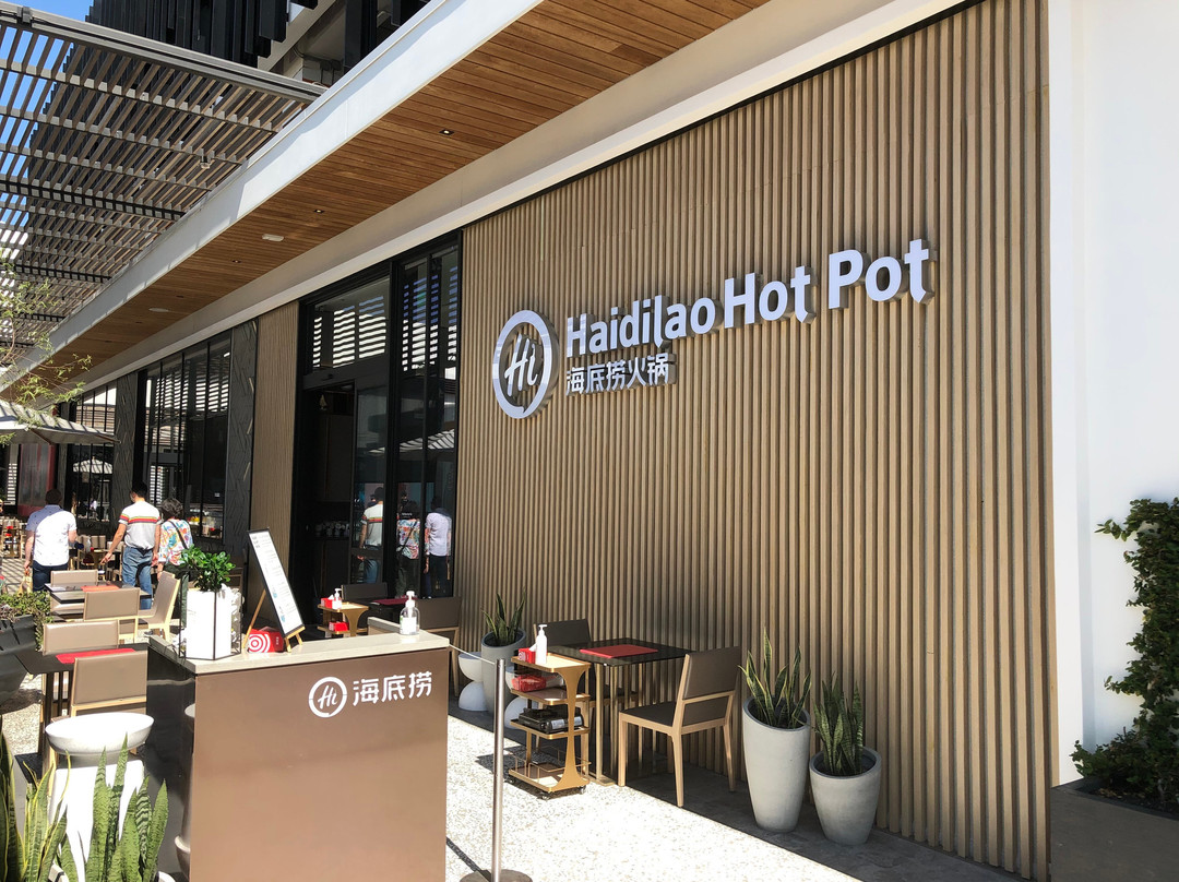 Haidilao Hot Pot Century City