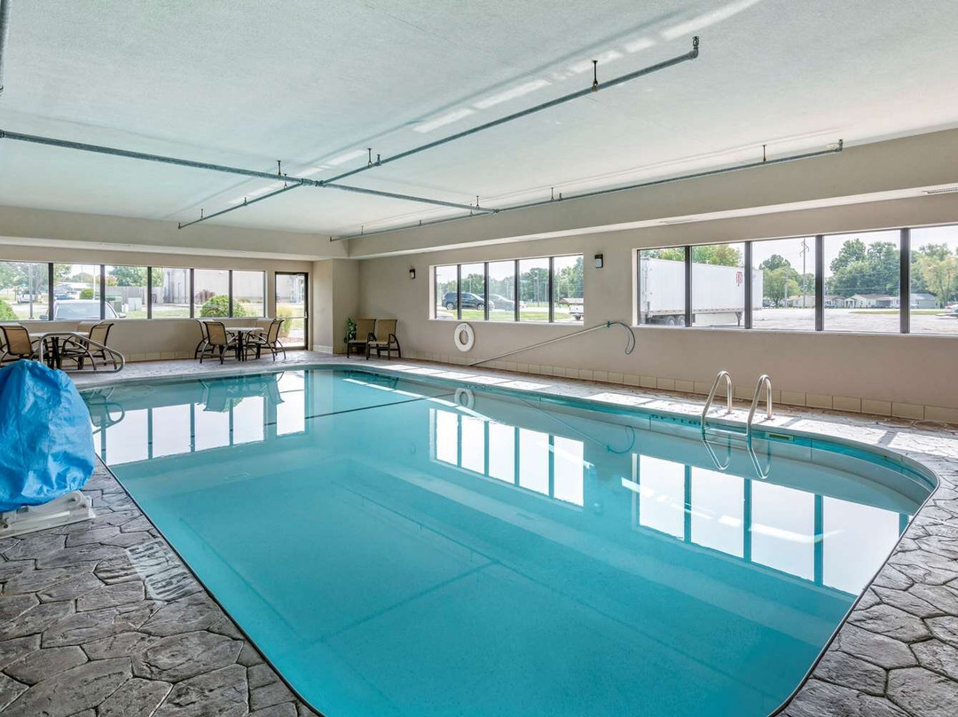 Comfort Inn Sullivan主图