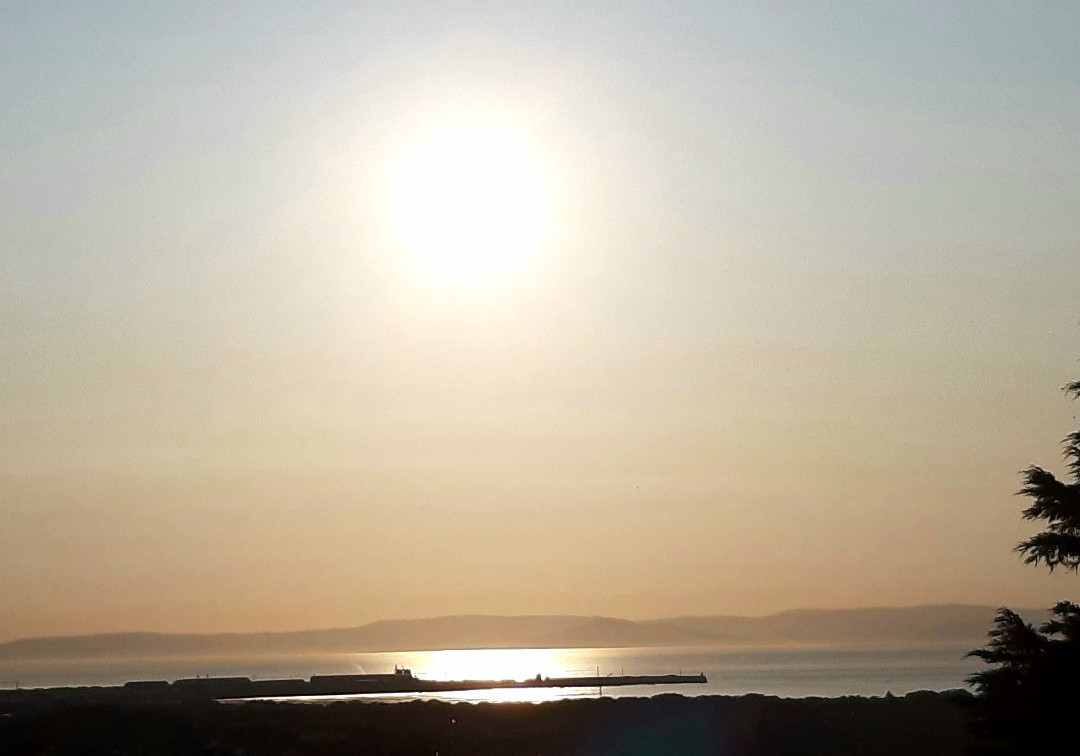 Troon Beach景点图片