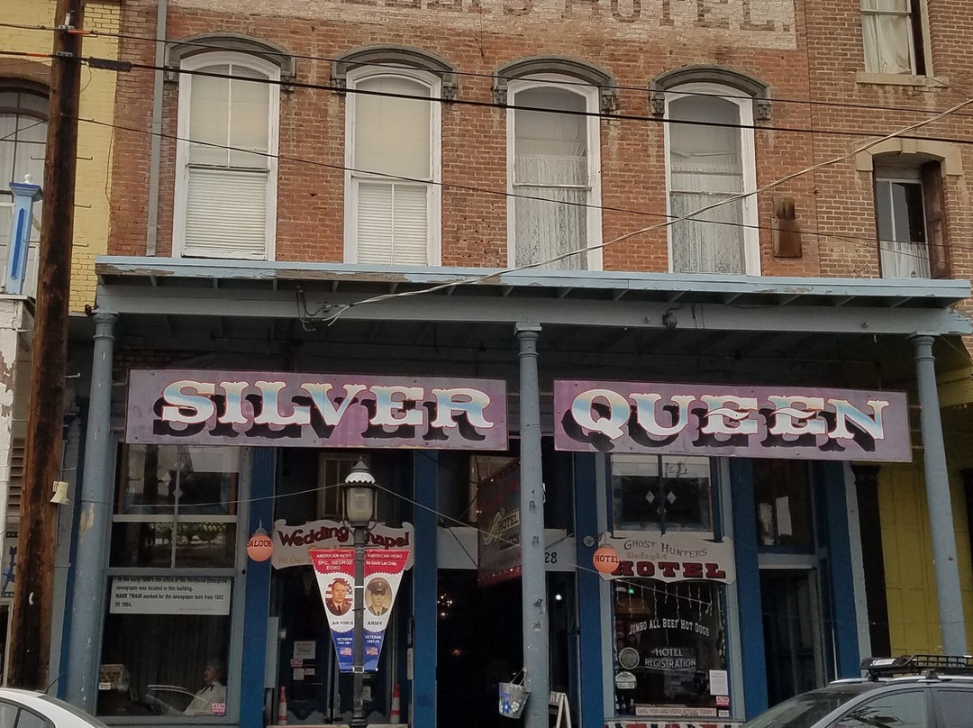 Silver Queen Hotel主图