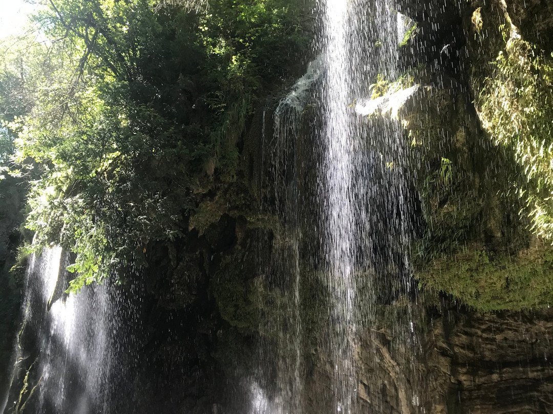 Panta Vrechei Canyon-卡尔派尼西必去景点