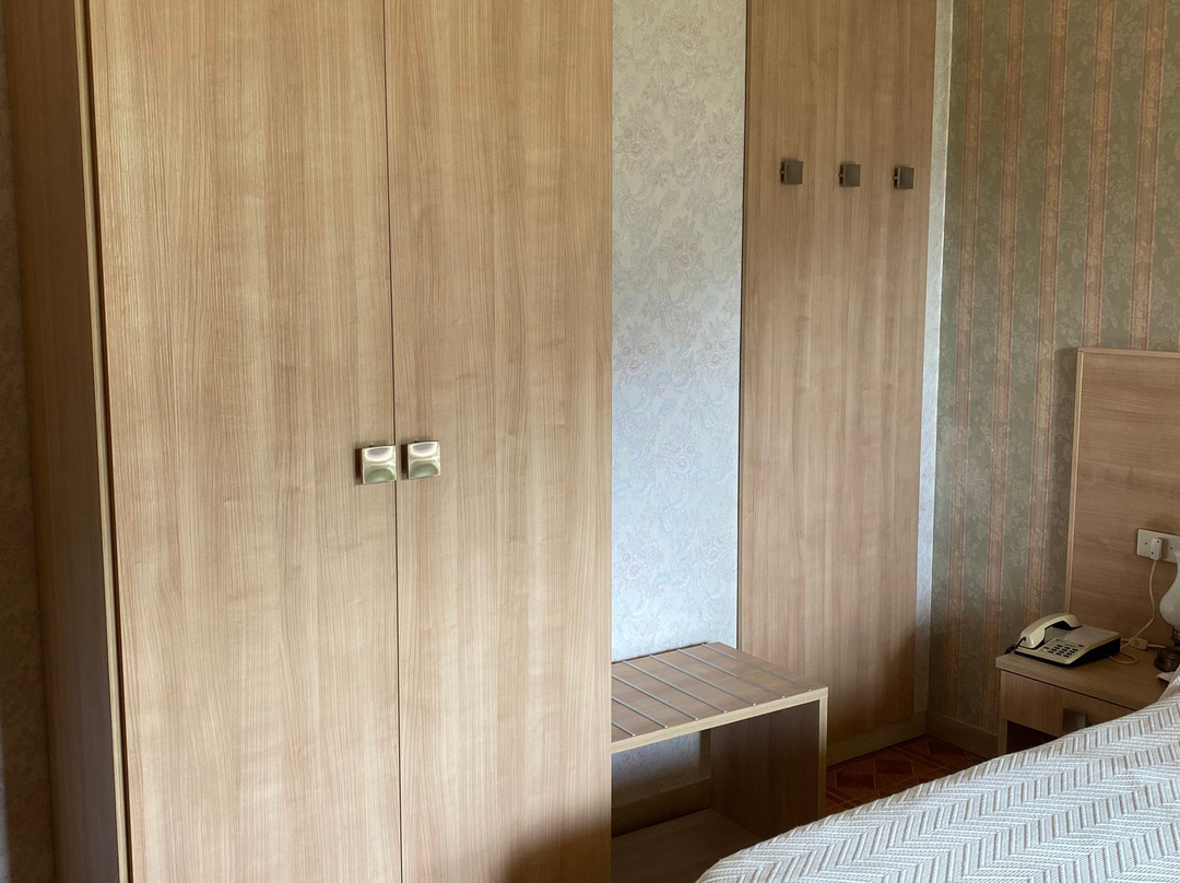 Hotel Valdirose主图