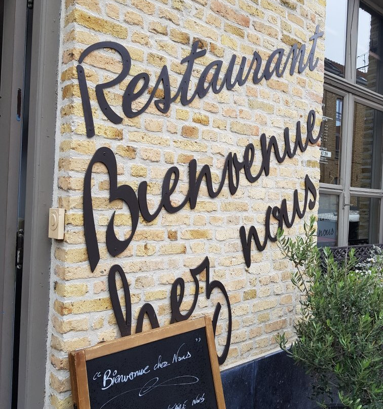 Bienvenue Chez Nous主图
