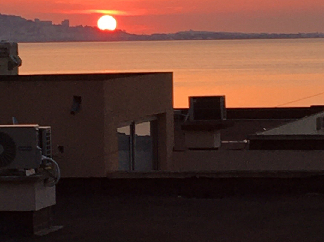 Riviera Beach Hotel主图
