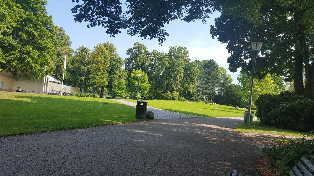 Stadsparken-厄勒布鲁必去景点