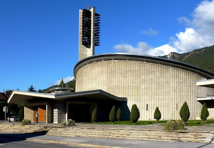 Eglise Sainte-Croix景点图片