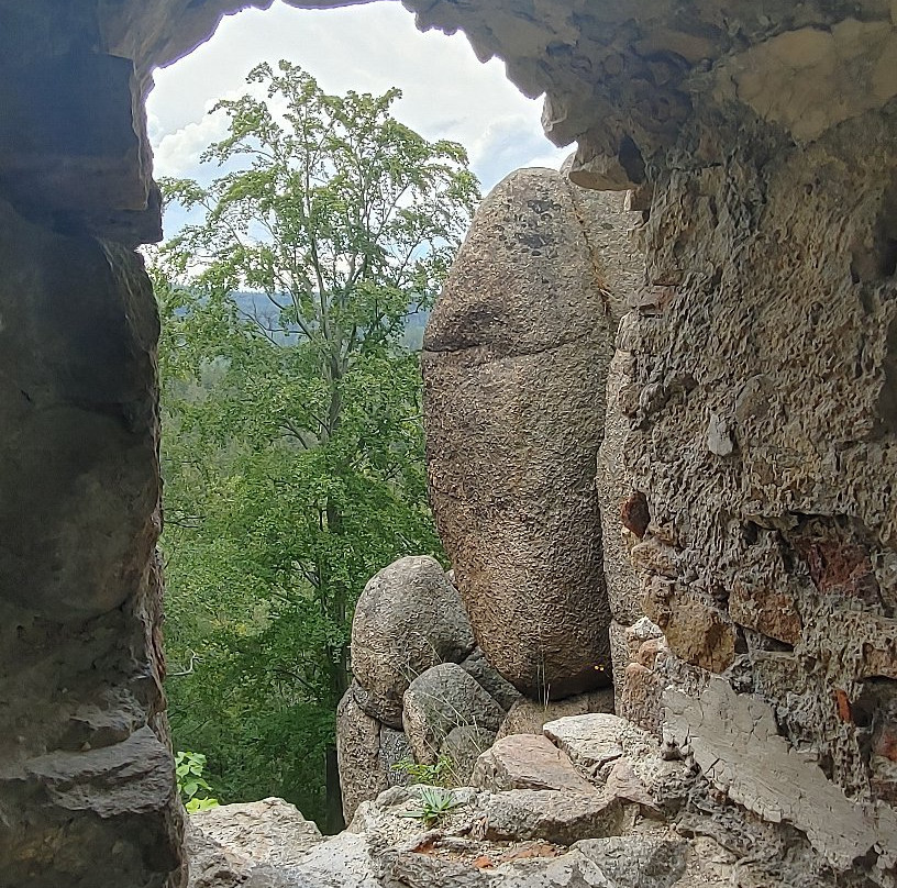 Bolczow Castle景点图片