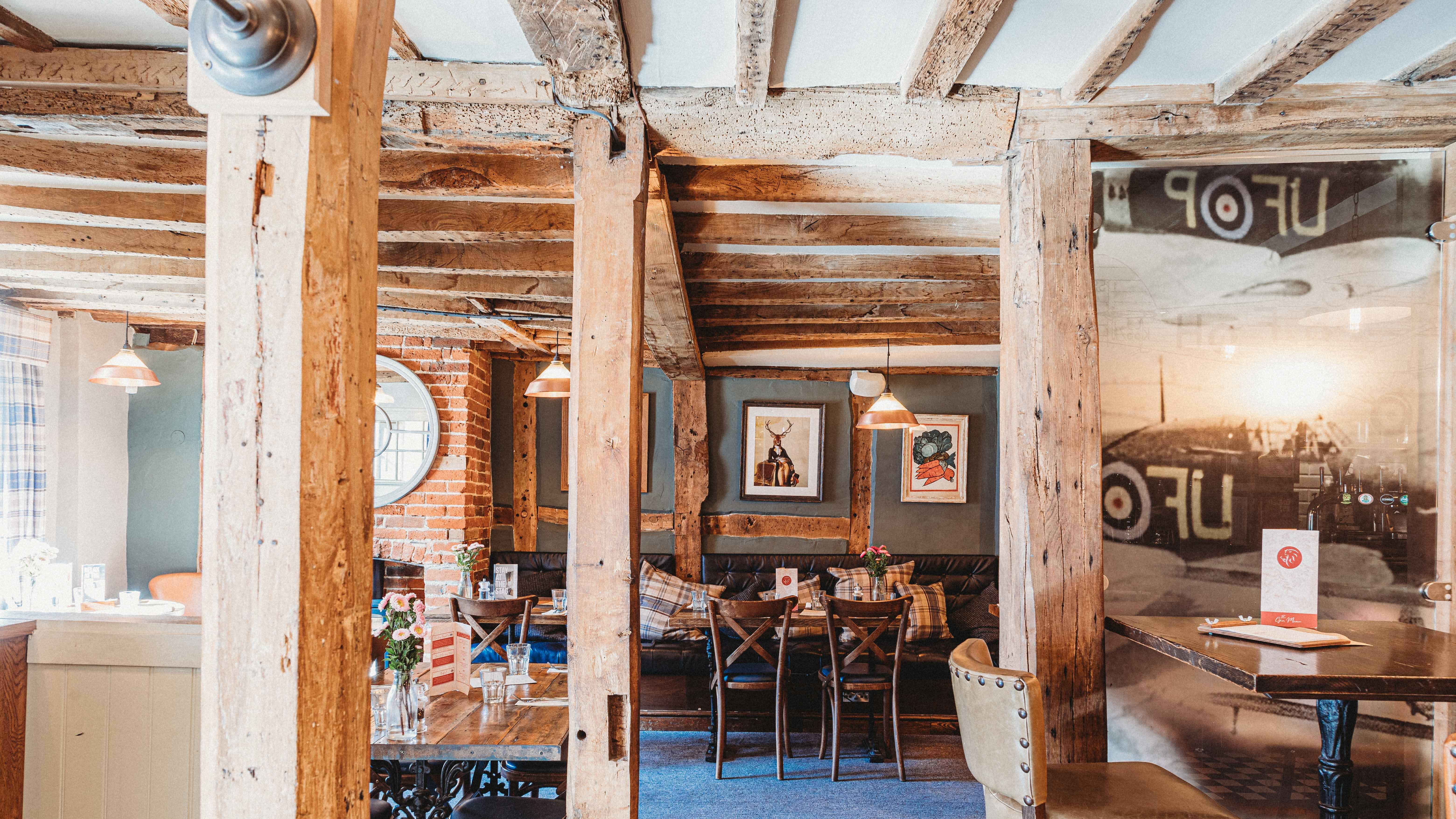 The Red Lion-官方