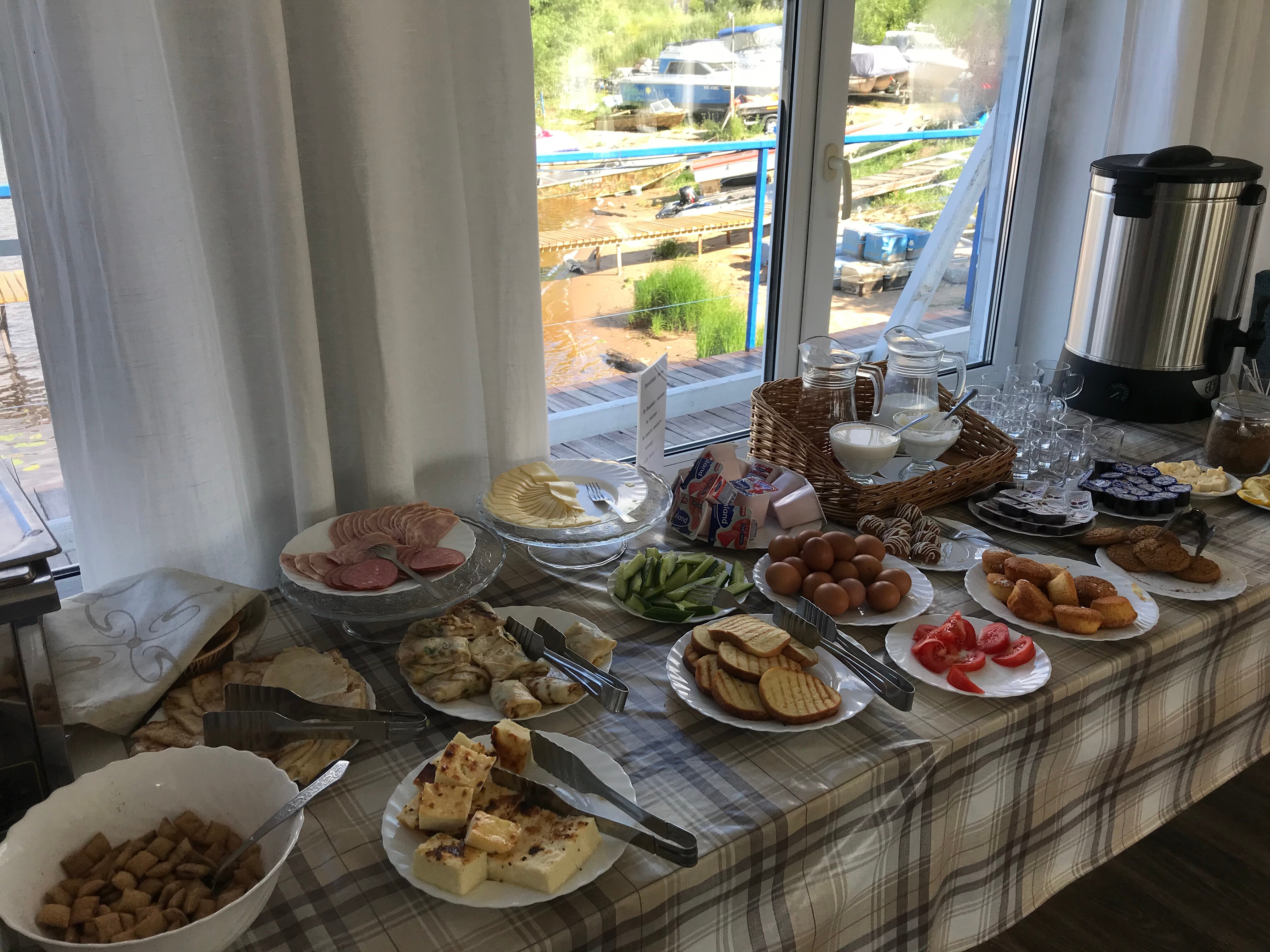 Boutique Hotel Ostrovskiy Prichal-餐饮