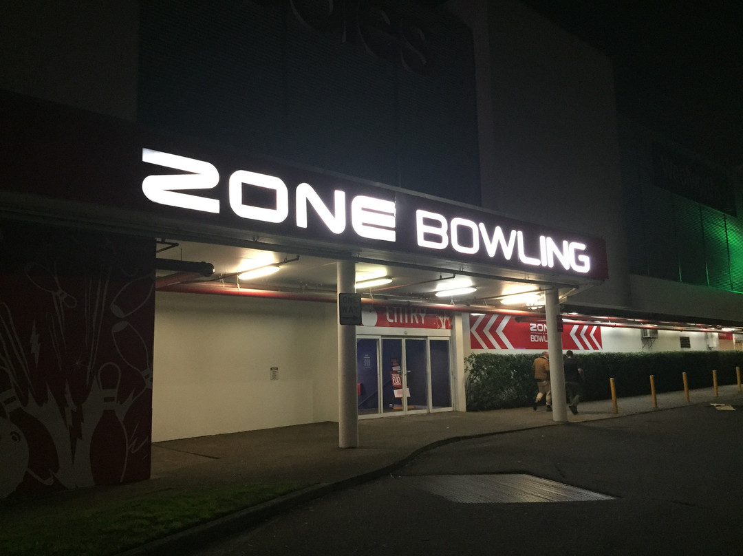 Zone Bowling景点图片