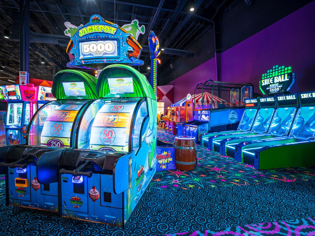 MacDaddy's Entertainment Center景点图片