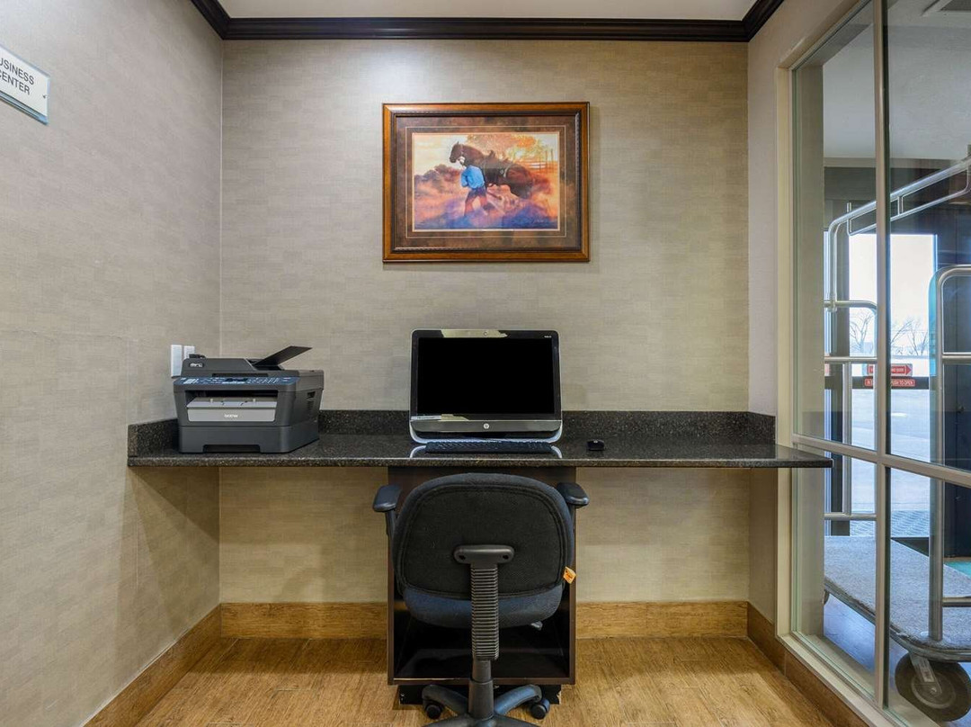 La Quinta Inn & Suites By Wyndham Glendive主图