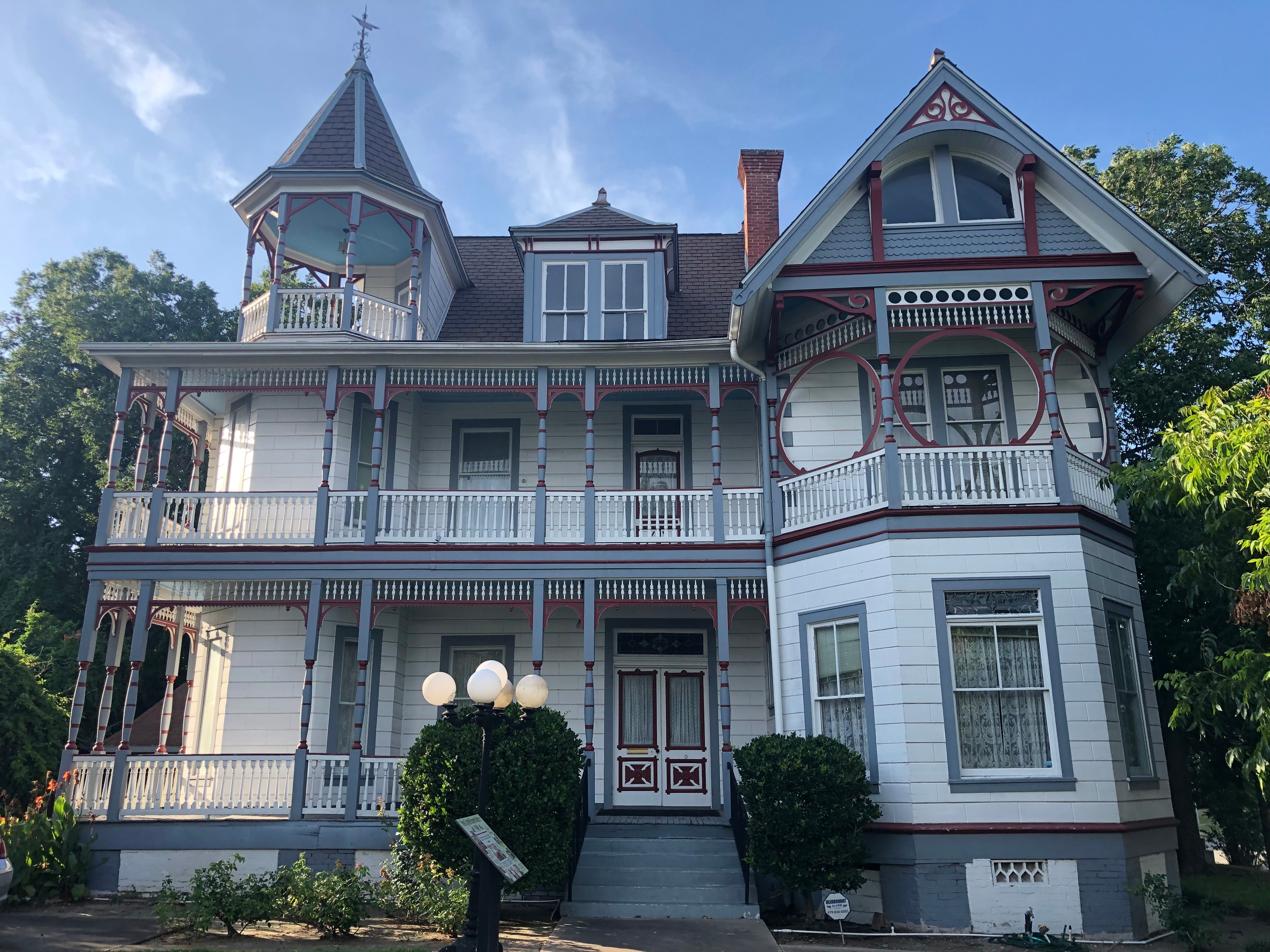 Ross Carroll Bennett House Bed & Breakfast-官方