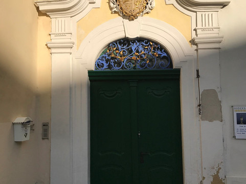 Franziskaner Kirche-铁城必去景点