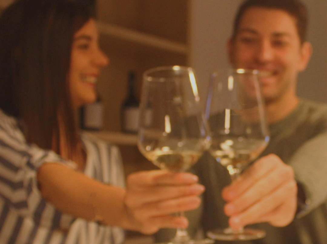Combina con Vino景点图片