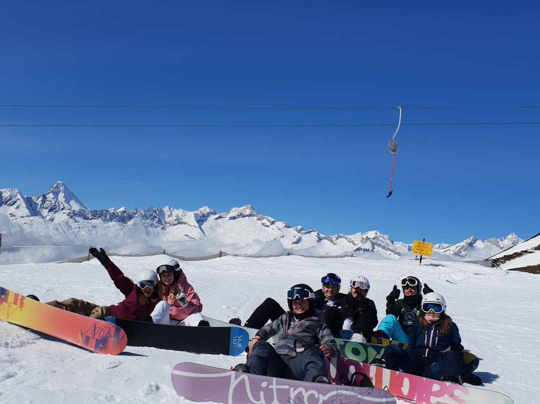 Eskimos Ski School-萨斯费必去景点
