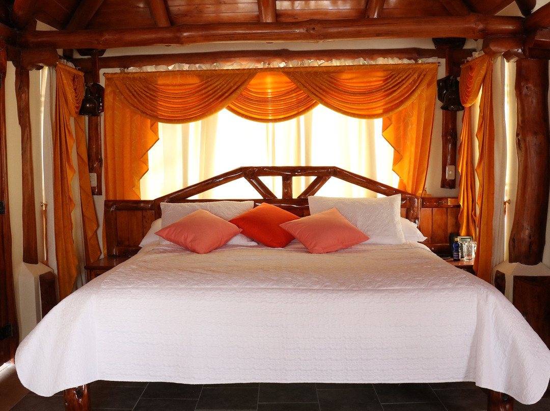 Hotel Maderanegra by Huasicama