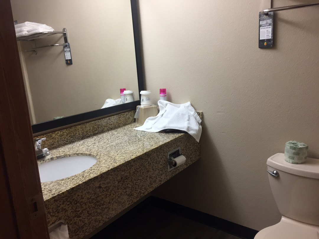 Super 8 by Wyndham LaGrande主图