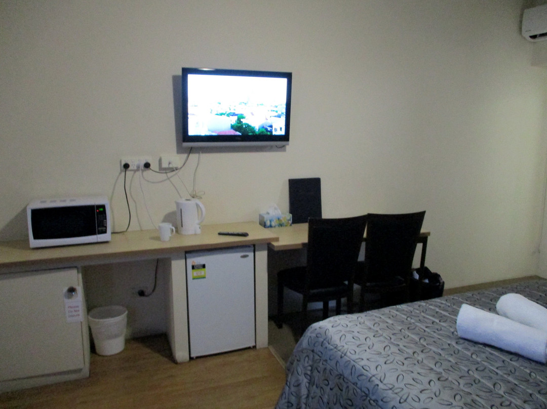 榆树汽车旅馆主图