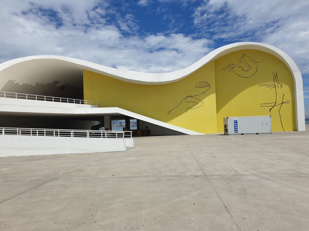 Teatro Popular Oscar Niemeyer景点图片