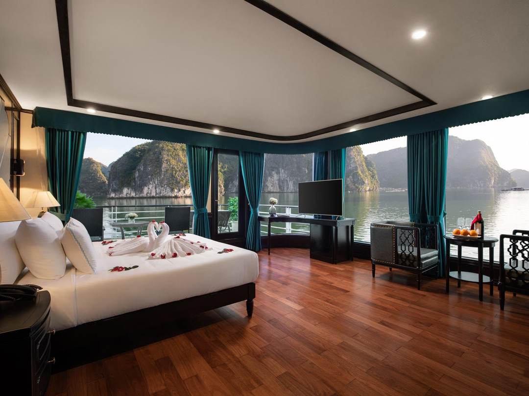 Halong Luxury Cruises-下龙湾必去景点
