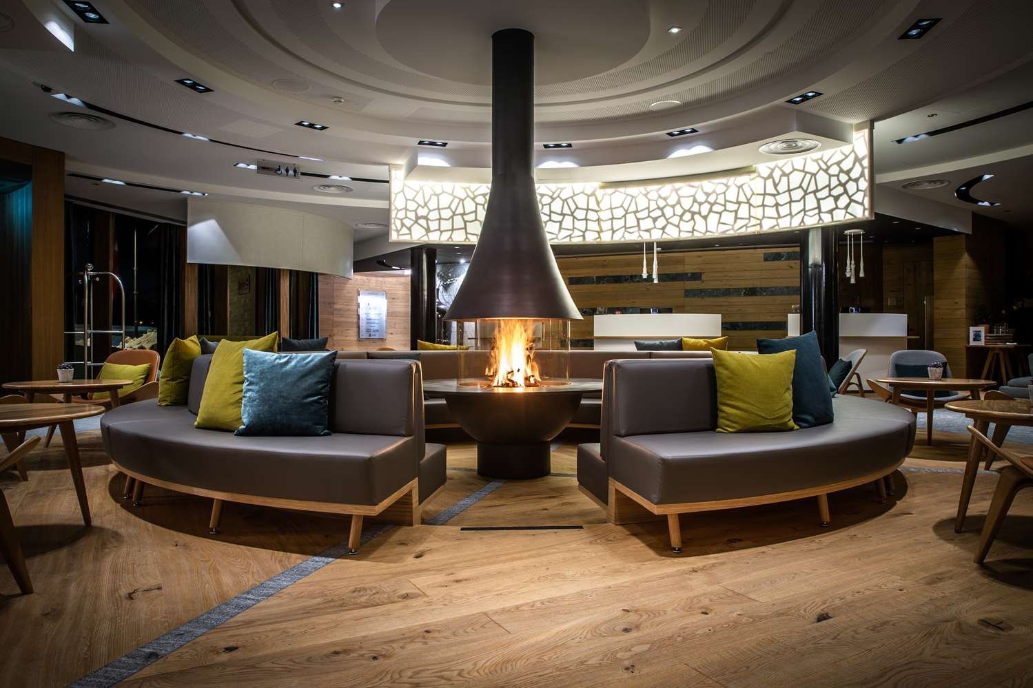 Radisson Blu Hotel Reussen, Andermatt-官方