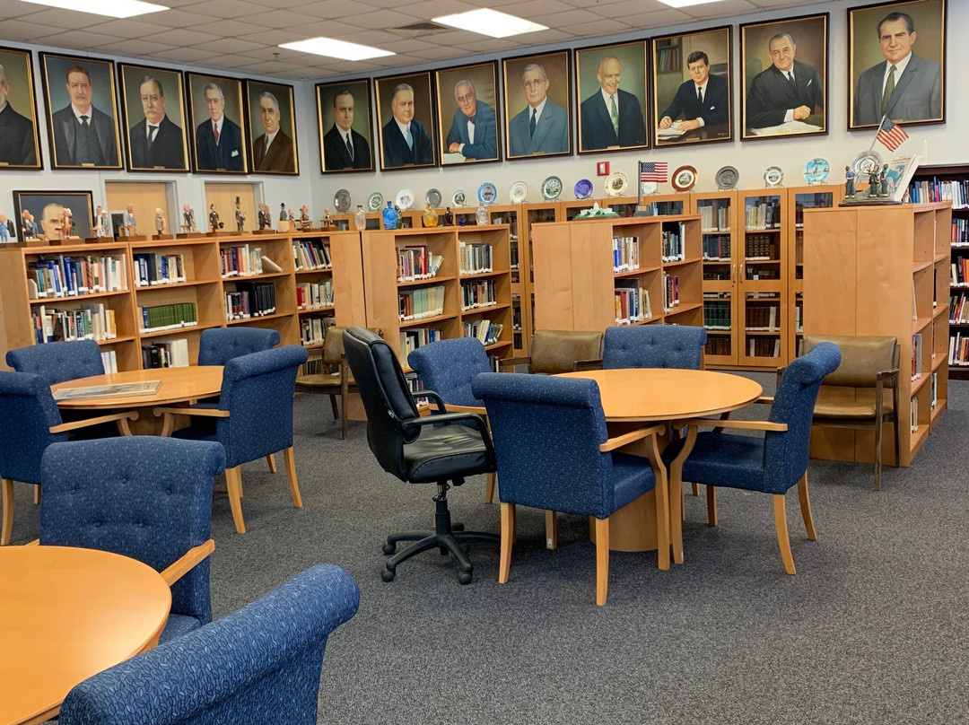 Presidential Archives and Leadership Library-奥德萨必去景点