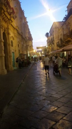 Corso Vittorio Emanuele III景点图片