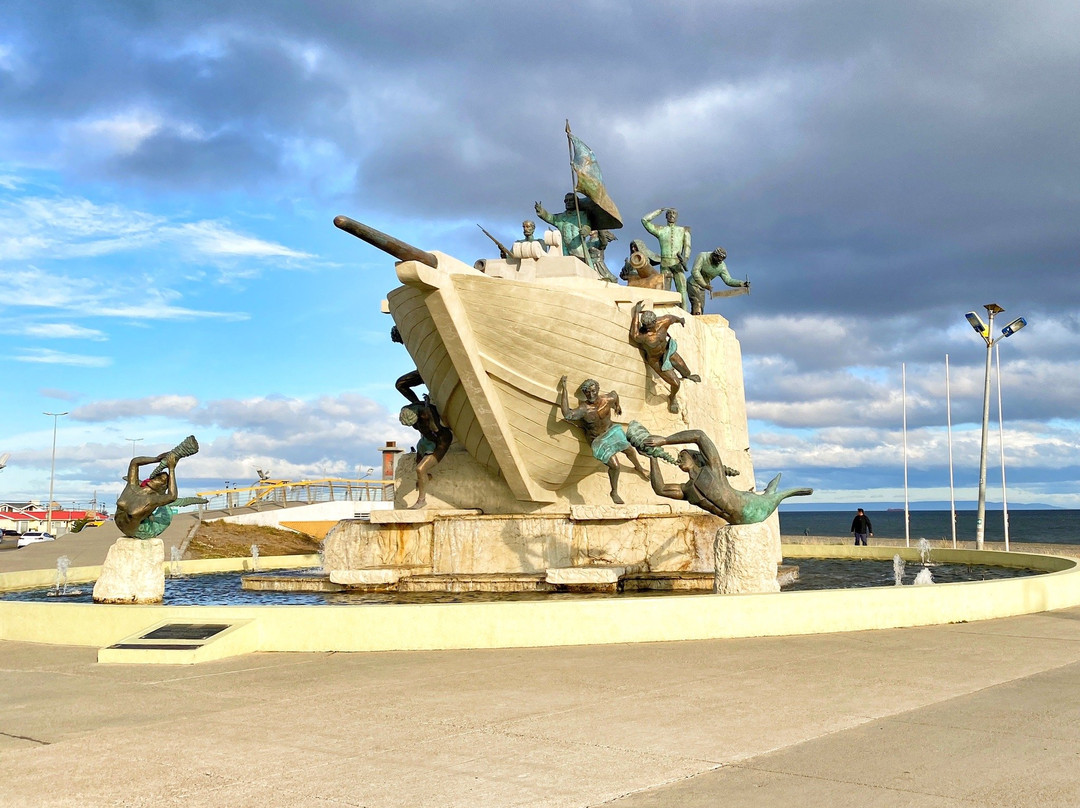 Monumento A Tripulantes Galeta Ancud-蓬塔阿雷纳斯必去景点