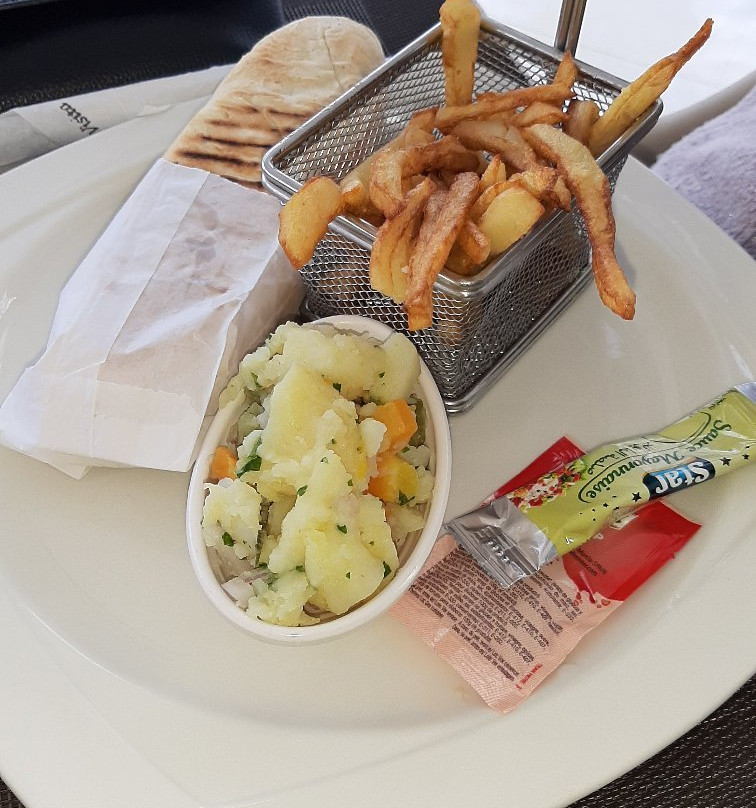 Omeya Suites Hotel主图