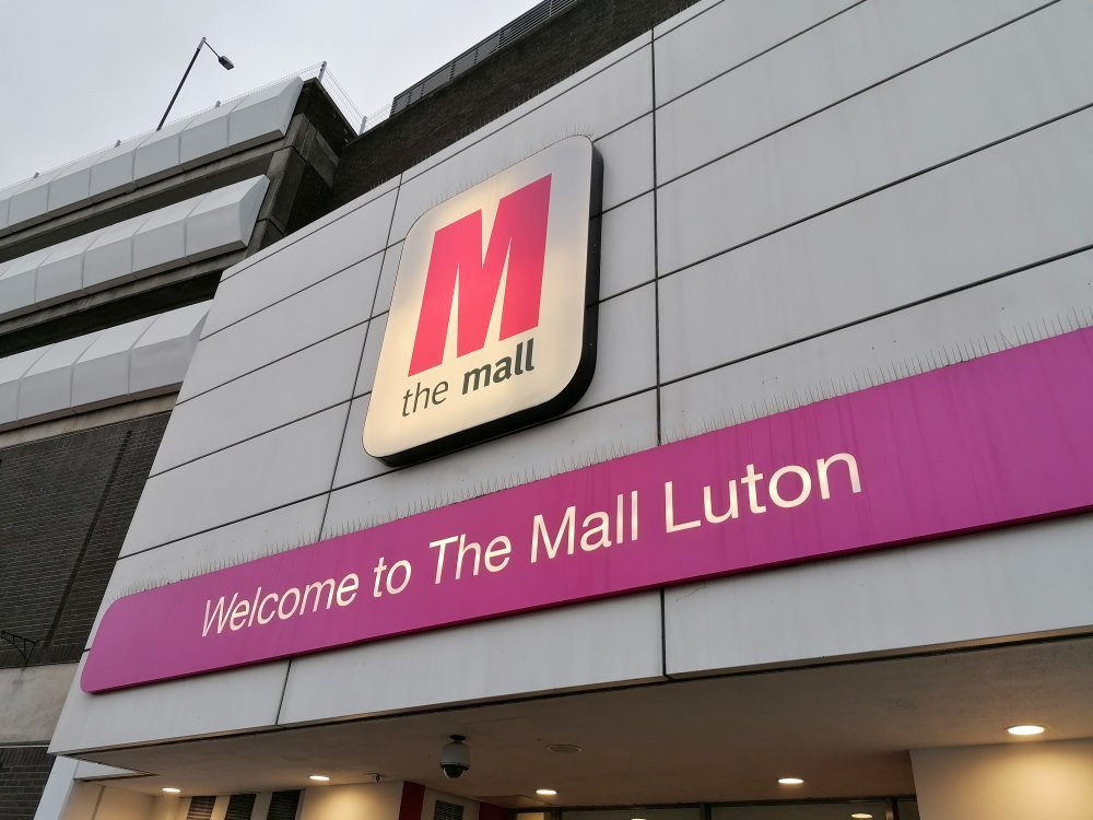 The Mall Luton景点图片