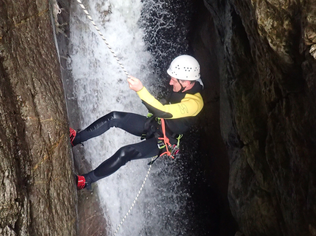Canyoning Erleben - Dein Abenteuer景点图片