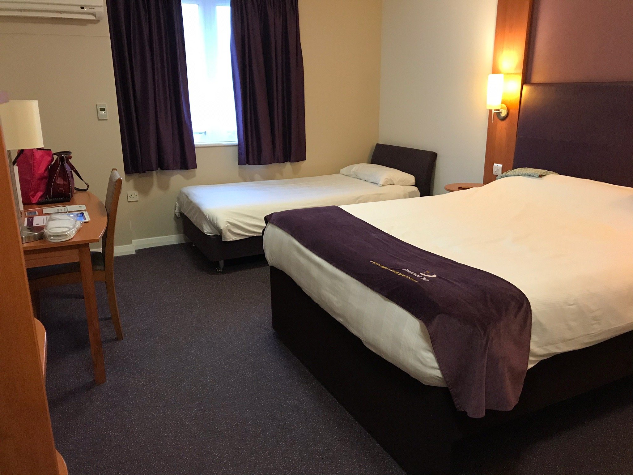 Premier Inn Swindon West (M4, J16) Hotel-官方