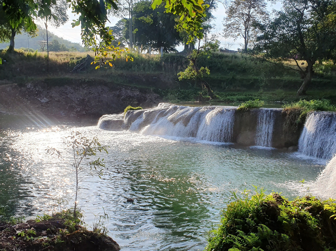 The Waterfall Resort主图