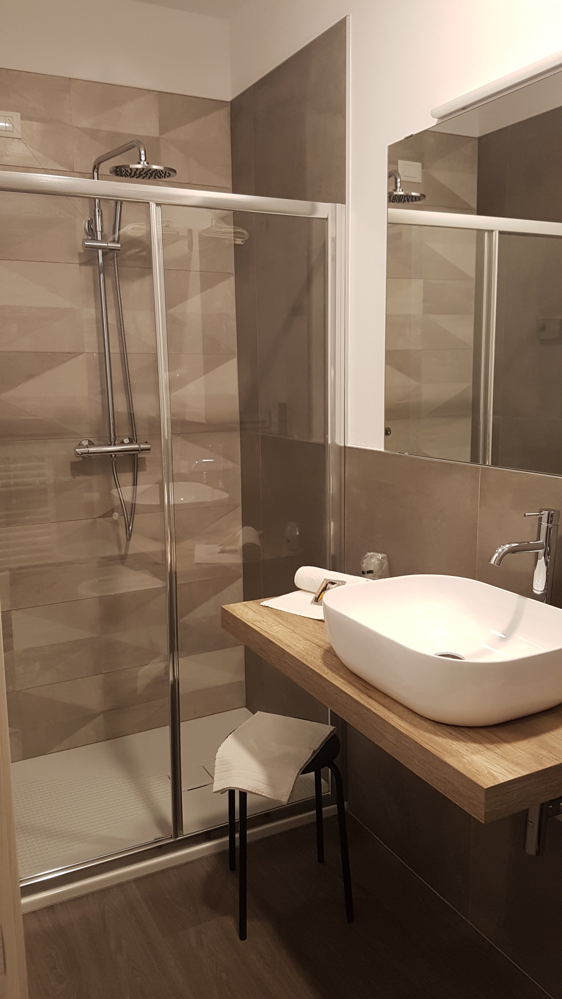 Pove 2.4 Hotel-浴室