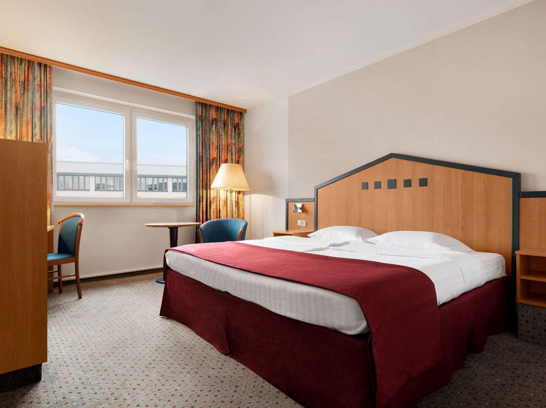 博特罗普阿卡蒂亚酒店主图